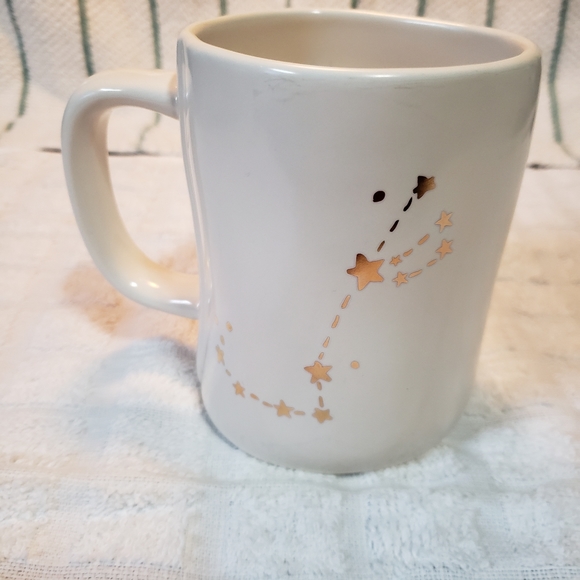 Rae Dunn Artisan Collection Mug - Picture 4 of 4